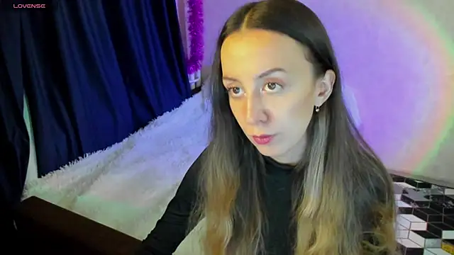 CurlySteph online show from 12/12/24, 05:48