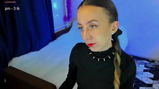 CurlySteph online show from 01/11/25, 09:46