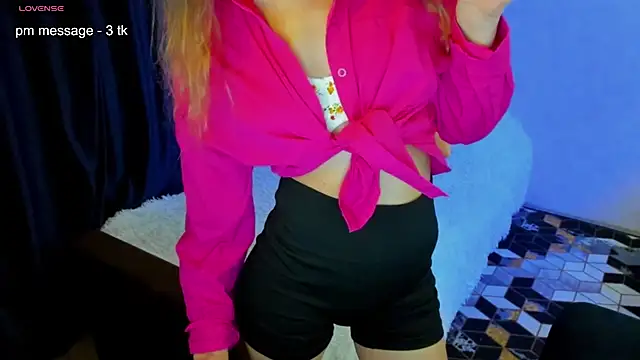 CurlySteph online show from 03/01/25, 09:18