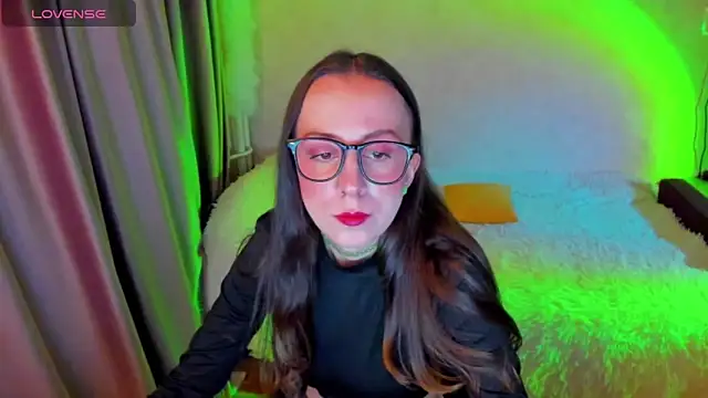 CurlySteph online show from 02/11/26, 07:52