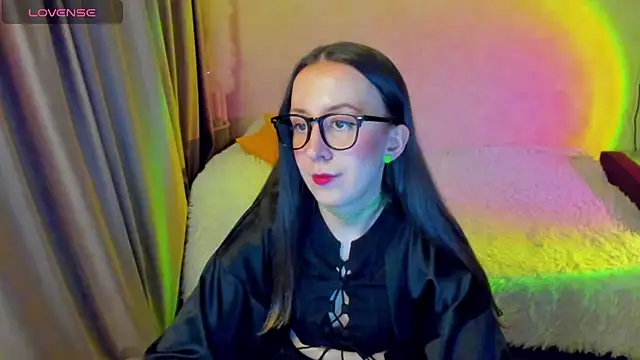 Snapshot of CurlySteph chatting on 03/28/26, 06:18 CurlySteph online show from 03/28/26, 06:18