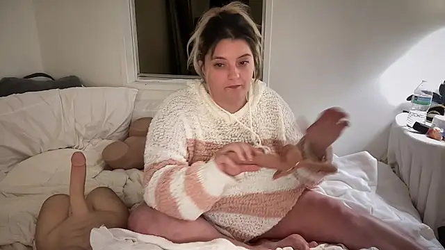 magicsparkles online show from 12/13/24, 01:37