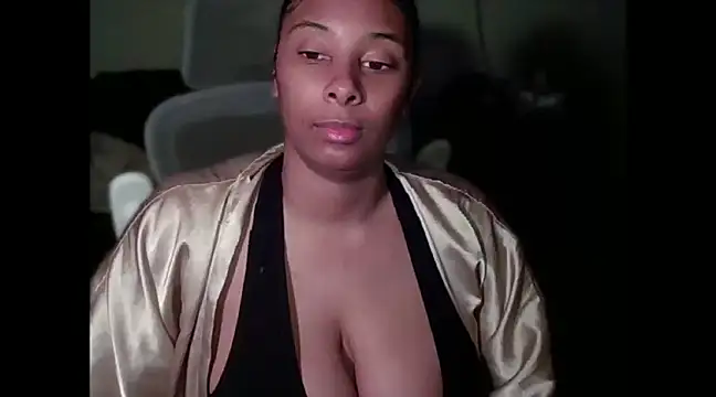 Snapshot of sassyslayz chatting on 03/15/25, 06:25 sassyslayz online show from 03/15/25, 06:25