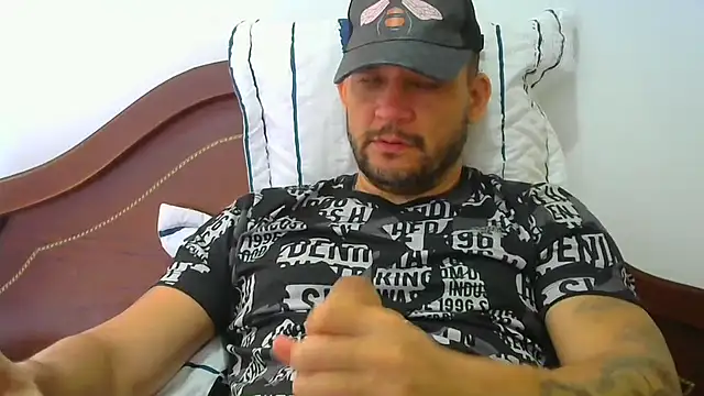 altenori112 online show from 12/18/25, 02:45