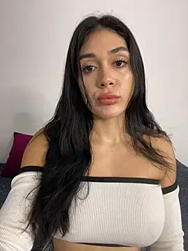 Snapshot of LaanaCooper chatting on 02/11/25, 12:16 LaanaCooper online show from 02/11/25, 12:16