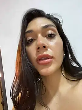 Snapshot of LaanaCooper chatting on 02/13/25, 03:46 LaanaCooper online show from 02/13/25, 03:46