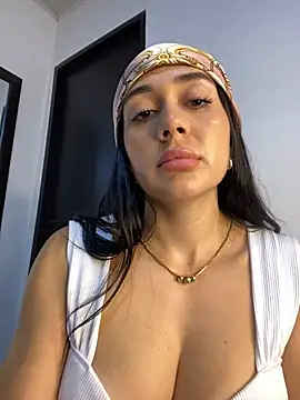 Snapshot of LaanaCooper chatting on 02/15/25, 07:50 LaanaCooper online show from 02/15/25, 07:50