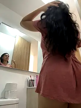 Snapshot of LaanaCooper chatting on 10/23/25, 03:44 LaanaCooper online show from 10/23/25, 03:44