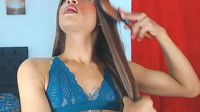 Snapshot of Valenntyna chatting on 02/11/25, 06:22 Valenntyna online show from 02/11/25, 06:22