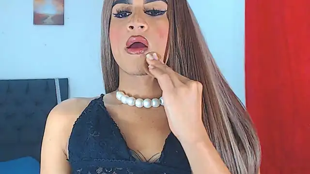 Snapshot of Valenntyna chatting on 02/25/25, 06:53 Valenntyna online show from 02/25/25, 06:53