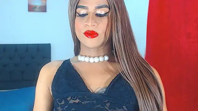 Snapshot of Valenntyna chatting on 03/05/25, 01:31 Valenntyna online show from 03/05/25, 01:31