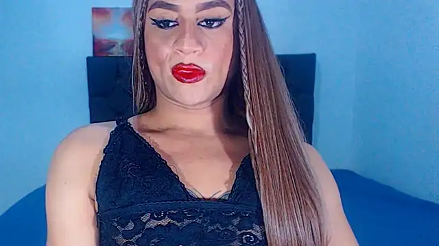 Snapshot of Valenntyna chatting on 10/10/25, 02:21 Valenntyna online show from 10/10/25, 02:21