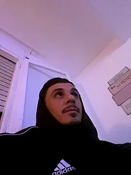 Snapshot of Agustin_Obs chatting on 10/24/25, 11:12 Agustin Obs online show from 10/24/25, 11:12