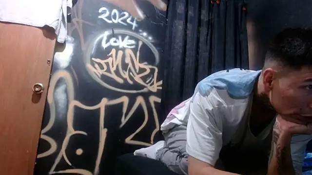 Snapshot of dannnyhot24 chatting on 01/12/25, 07:31 dannnyhot24 online show from 01/12/25, 07:31