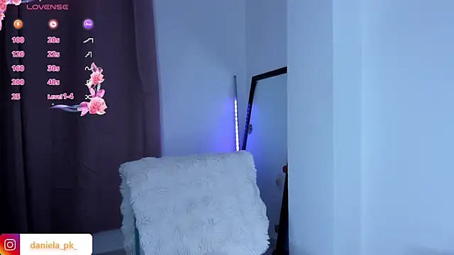 Snapshot of roxy_pk_ chatting on 02/27/26, 11:27 roxy pk online show from 02/27/26, 11:27