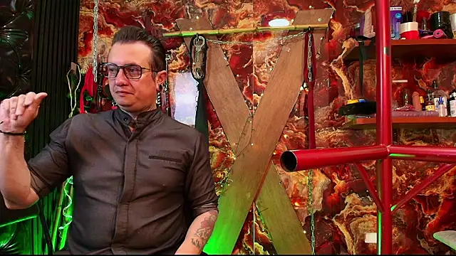 Snapshot of boy_n_girl chatting on 03/22/26, 11:35 boy n girl online show from 03/22/26, 11:35