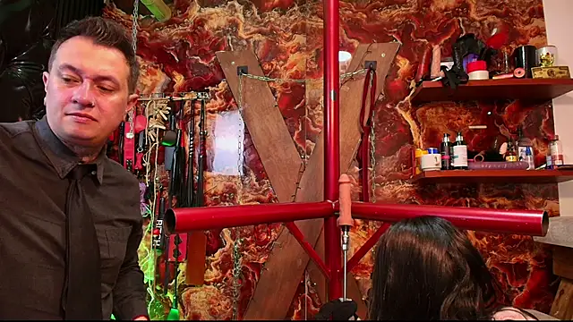 Snapshot of boy_n_girl chatting on 04/01/26, 09:43 boy n girl online show from 04/01/26, 09:43