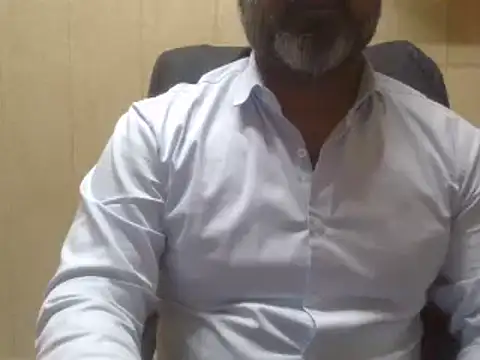 hairymaster95 online show from 12/18/24, 04:20