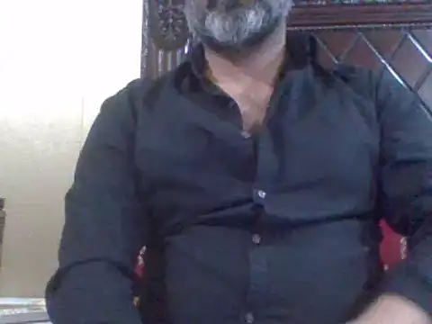 hairymaster95 online show from 12/18/24, 05:42