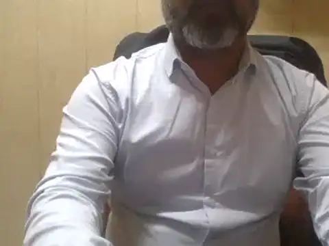 hairymaster95 online show from 02/17/25, 03:58