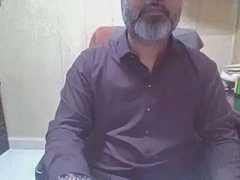 Snapshot of hairymaster95 chatting on 04/27/26, 04:21 hairymaster95 online show from 04/27/26, 04:21