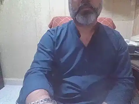 Snapshot of hairymaster95 chatting on 07/16/26, 04:29 hairymaster95 online show from 07/16/26, 04:29