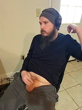 Snapshot of MarriedStraightCock chatting on 12/21/25, 03:41 MarriedStraightCock online show from 12/21/25, 03:41