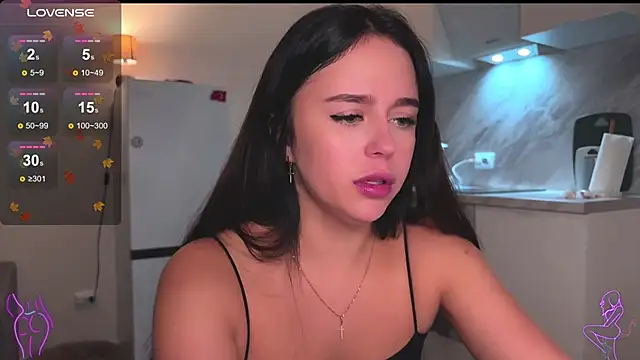 Snapshot of Megan_Nilson chatting on 12/28/24, 11:59 Megan Nilson online show from 12/28/24, 11:59