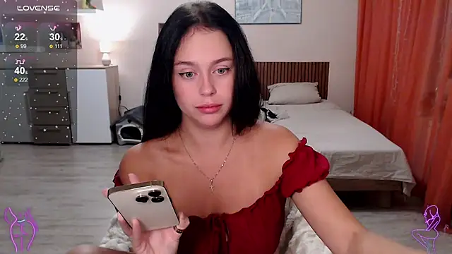 Snapshot of Megan_Nilson chatting on 10/10/25, 11:26 Megan Nilson online show from 10/10/25, 11:26