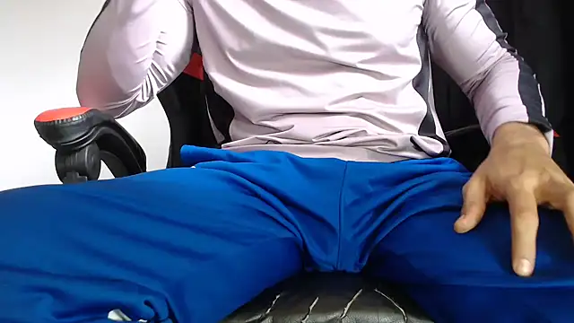 Snapshot of ErosFindomKing chatting on 01/14/26, 07:30 ErosFindomKing online show from 01/14/26, 07:30