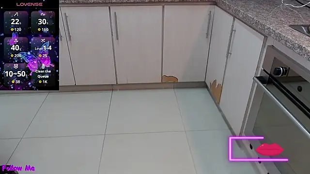 Kerly Doll online show from 10/01/25, 12:11