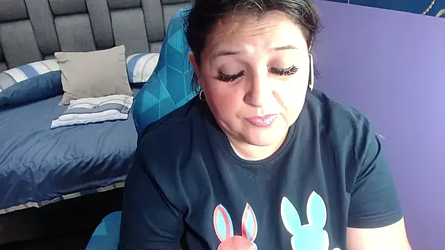 Kerly Doll online show from 11/11/25, 06:41