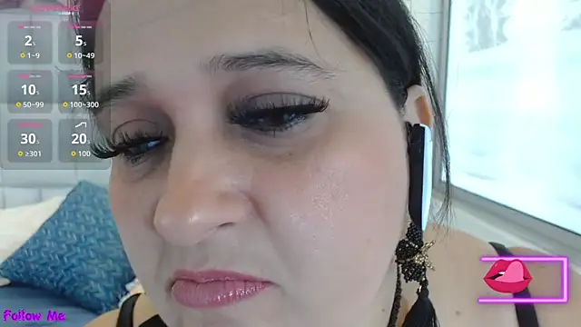 Kerly Doll online show from 11/30/25, 12:53