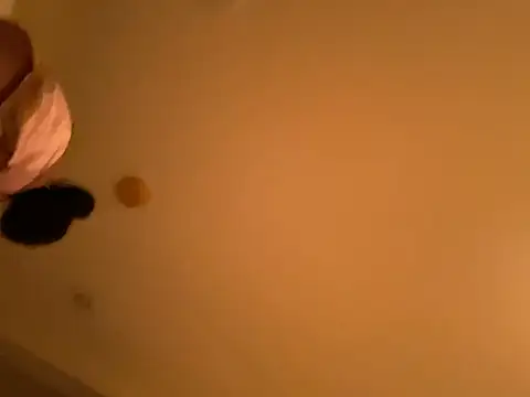 Snapshot of Cum2Charm chatting on 02/18/25, 05:21 Cum2Charm online show from 02/18/25, 05:21