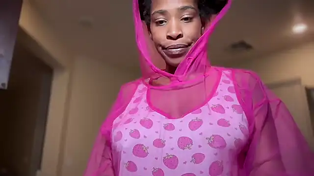 Snapshot of Cum2Charm chatting on 11/17/25, 02:34 Cum2Charm online show from 11/17/25, 02:34