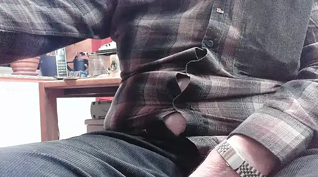 Snapshot of HaraldGermany chatting on 01/05/25, 05:09 HaraldGermany online show from 01/05/25, 05:09