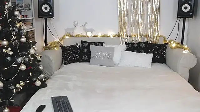 JaneDejaySC online show from 12/21/24, 08:54