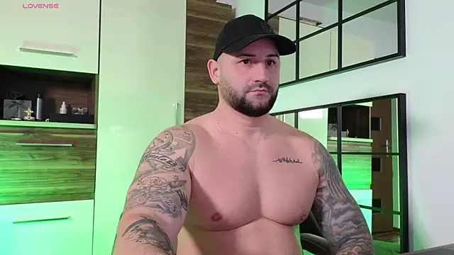 Snapshot of moonjoey chatting on 01/18/25, 05:48 moonjoey online show from 01/18/25, 05:48