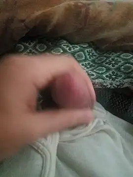 Snapshot of Ummfuss1 chatting on 01/08/25, 01:09 Ummfuss1 online show from 01/08/25, 01:09