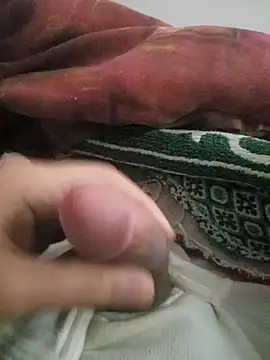 Snapshot of Ummfuss1 chatting on 01/21/25, 01:11 Ummfuss1 online show from 01/21/25, 01:11