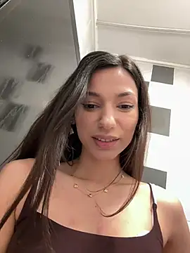 Snapshot of _MiaQueen_ chatting on 04/02/26, 10:40 MiaQueen online show from 04/02/26, 10:40