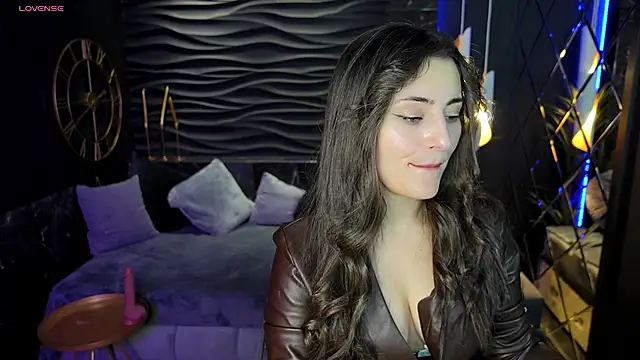 KylieMellow online show from 02/03/25, 12:25