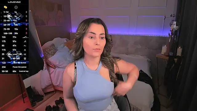 KylieMellow online show from 07/12/26, 05:53
