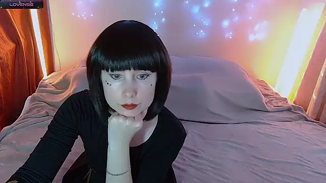 bekyboop online show from 10/31/25, 10:38