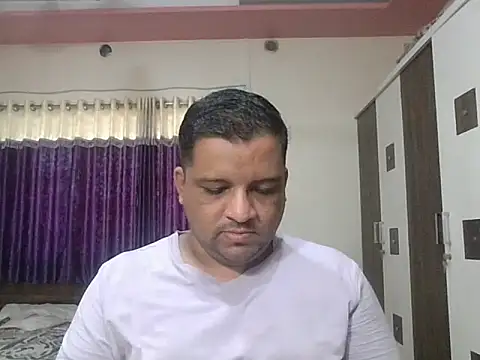 Snapshot of dhruv_love chatting on 05/31/26, 07:26 dhruv love online show from 05/31/26, 07:26