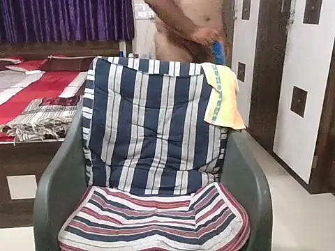 Snapshot of dhruv_love chatting on 06/10/26, 01:32 dhruv love online show from 06/10/26, 01:32