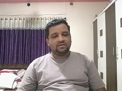 Snapshot of dhruv_love chatting on 07/04/26, 11:49 dhruv love online show from 07/04/26, 11:49