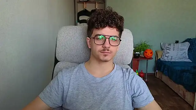 Remy Miles online show from 11/21/25, 10:58