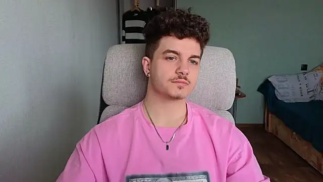 Snapshot of Remy_Miles chatting on 03/06/26, 06:54 Remy Miles online show from 03/06/26, 06:54