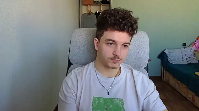 Snapshot of Remy_Miles chatting on 03/09/26, 07:23 Remy Miles online show from 03/09/26, 07:23